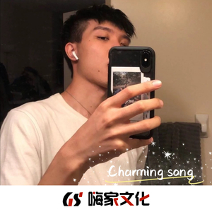 两个肥奶被揉出奶水
